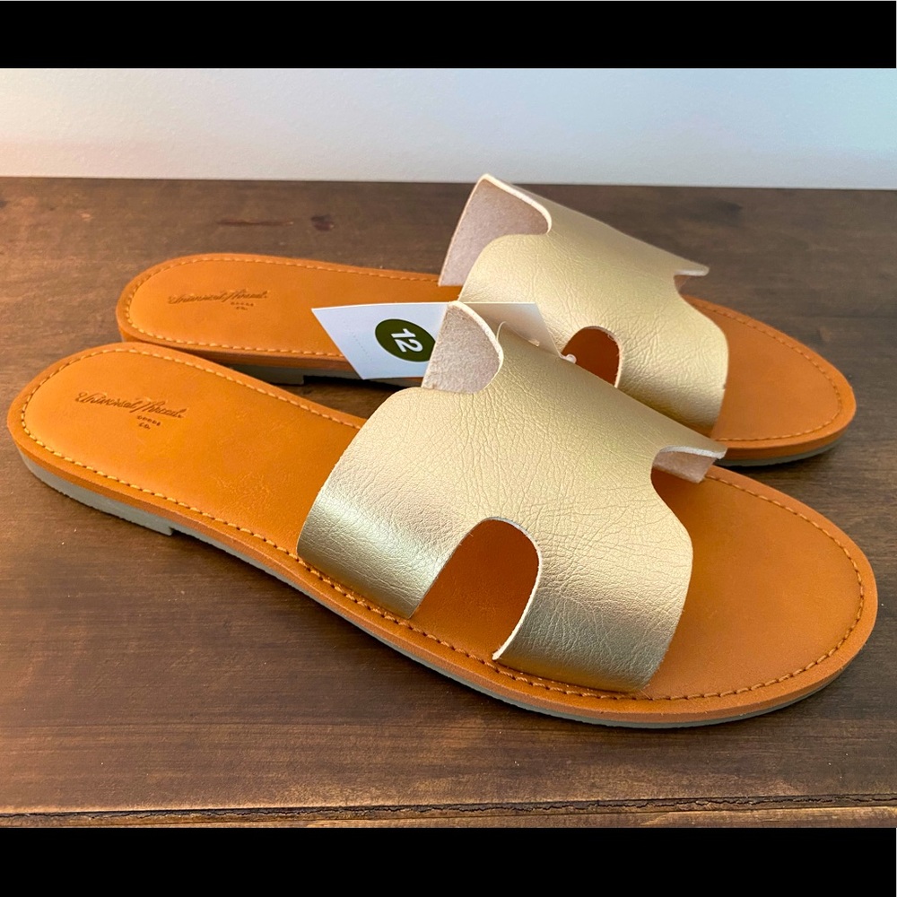 New in Box Universal Thread Jenny Gold Cutout Slides sz 12